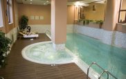Hotel Yantra - The Swimming Pool