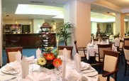 Hotel Golden Tulip Restaurant